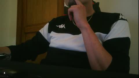 dy22__ online show from October 22, 2025, 3:56 pm