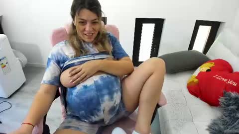 dayana online show from June 11, 2026, 4:21 am