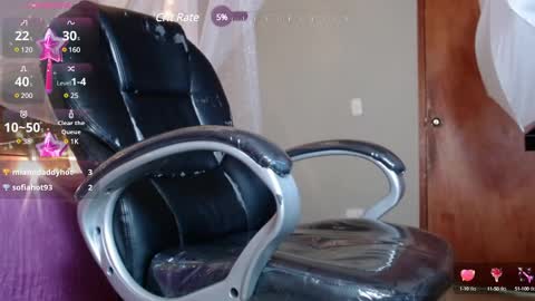 dyla_n18_ online show from March 12, 2025, 12:10 am