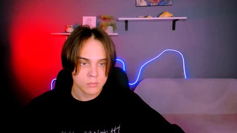 dylan_bold online show from October 16, 2025, 1:01 pm