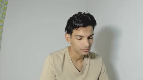 Snapshot of dylan_hoot chatting on September 22, 2025, 10:45 pm Dylan online show from September 22, 2025, 10:45 pm