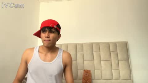 dylan_lyann online show from May 6, 2026, 5:29 pm