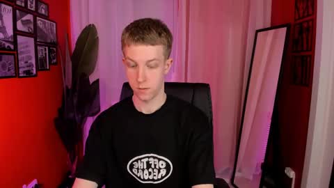 Dylan online show from April 14, 2026, 10:21 am