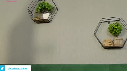 Dylan online show from September 15, 2025, 11:16 pm