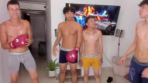 Snapshot of dylanbisex_hot chatting on February 14, 2025, 8:48 pm Mod Dylan Lilith Alan and Drake online show from February 14, 2025, 8:48 pm