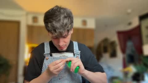 Dylan Daniel 7.8 online show from September 11, 2025, 6:19 pm