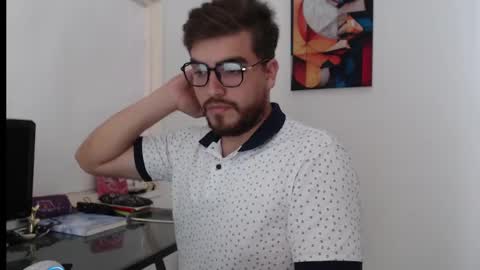 Snapshot of dylanhot10 chatting on December 14, 2024, 8:18 pm dylanhot10 online show from December 14, 2024, 8:18 pm