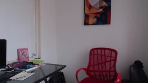 Snapshot of dylanhot10 chatting on February 4, 2025, 10:55 pm dylanhot10 online show from February 4, 2025, 10:55 pm