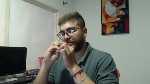 Snapshot of dylanhot10 chatting on February 14, 2025, 3:22 am dylanhot10 online show from February 14, 2025, 3:22 am