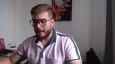 Snapshot of dylanhot10 chatting on February 20, 2025, 7:52 pm dylanhot10 online show from February 20, 2025, 7:52 pm