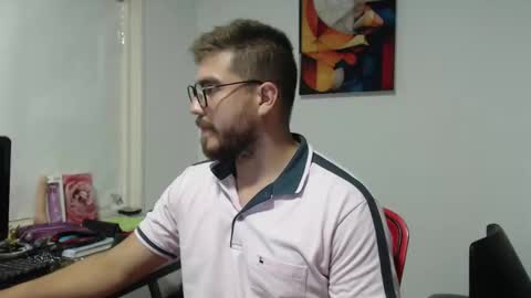 Snapshot of dylanhot10 chatting on February 20, 2025, 11:43 pm dylanhot10 online show from February 20, 2025, 11:43 pm