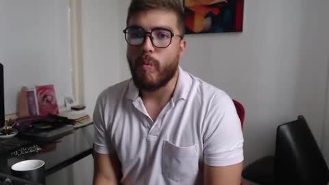 Snapshot of dylanhot10 chatting on February 22, 2025, 9:26 pm dylanhot10 online show from February 22, 2025, 9:26 pm