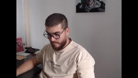 Snapshot of dylanhot10 chatting on September 30, 2025, 7:41 pm dylanhot10 online show from September 30, 2025, 7:41 pm