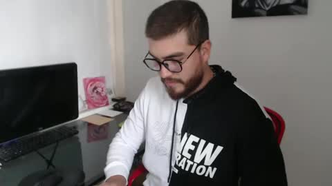 Snapshot of dylanhot10 chatting on October 10, 2025, 9:25 pm dylanhot10 online show from October 10, 2025, 9:25 pm