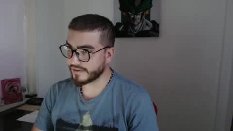 Snapshot of dylanhot10 chatting on October 21, 2025, 10:10 pm dylanhot10 online show from October 21, 2025, 10:10 pm