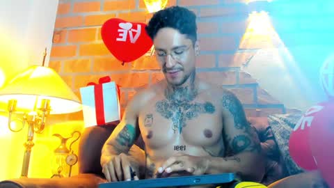 D Y L A N online show from February 6, 2025, 10:21 pm