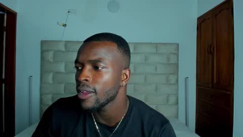 Snapshot of dylantaylor_1 chatting on February 10, 2026, 2:48 am Dylan Taylor online show from February 10, 2026, 2:48 am