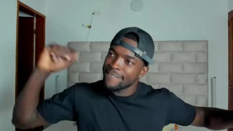 Snapshot of dylantaylor_1 chatting on February 14, 2026, 3:58 am Dylan Taylor online show from February 14, 2026, 3:58 am