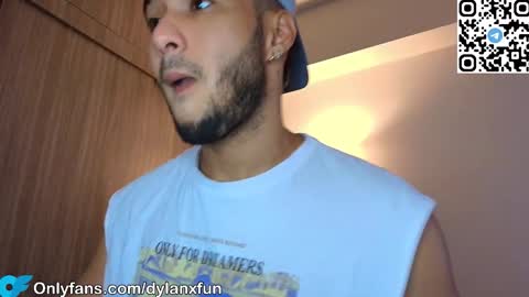 dylanxfun online show from September 9, 2025, 2:05 pm