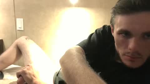 dylp400 online show from January 25, 2025, 11:54 pm