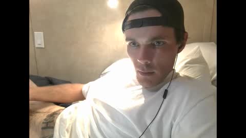 dylp400 online show from February 28, 2025, 10:39 pm