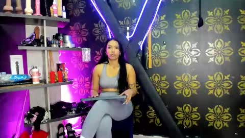 Snapshot of dymoni222 chatting on February 26, 2026, 2:10 am dymoni222 online show from February 26, 2026, 2:10 am