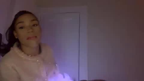 Snapshot of dynasty313 chatting on March 4, 2025, 11:43 pm Dynasty online show from March 4, 2025, 11:43 pm