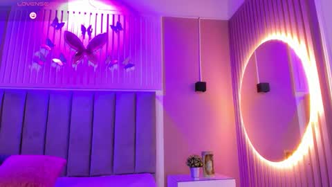 Juana online show from October 18, 2025, 11:11 am