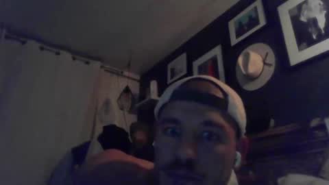 Snapshot of e932n3 chatting on February 2, 2026, 12:59 pm KALAN online show from February 2, 2026, 12:59 pm