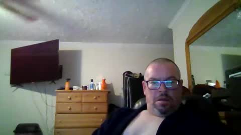 Snapshot of eagle4u chatting on December 17, 2024, 7:48 pm eagle4u online show from December 17, 2024, 7:48 pm