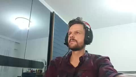 Snapshot of eaglecrm chatting on December 22, 2024, 2:49 pm eaglecrm online show from December 22, 2024, 2:49 pm