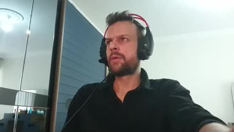 Snapshot of eaglecrm chatting on February 7, 2026, 9:13 am eaglecrm online show from February 7, 2026, 9:13 am