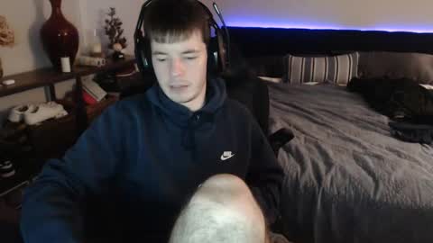 Snapshot of ealexk chatting on March 25, 2026, 1:55 am Alex online show from March 25, 2026, 1:55 am