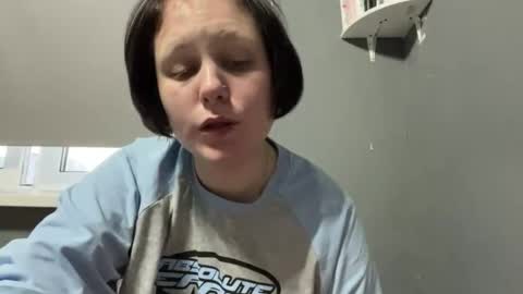 Rina online show from April 13, 2026, 4:01 pm