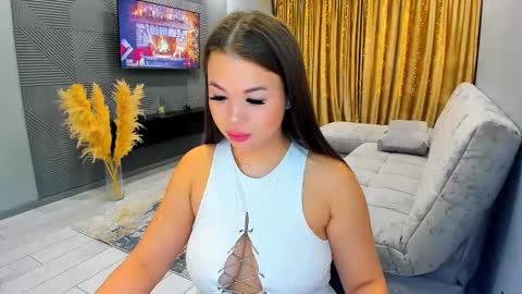 Snapshot of easternbeautyy chatting on December 8, 2024, 6:06 pm easternbeautyy online show from December 8, 2024, 6:06 pm