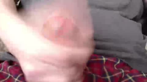 Snapshot of eat_a_peach2 chatting on April 25, 2026, 6:27 pm eat_a_peach2 online show from April 25, 2026, 6:27 pm