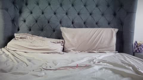 Snapshot of eatmypie69 chatting on January 31, 2025, 12:51 pm Nadia Ferreira  online show from January 31, 2025, 12:51 pm