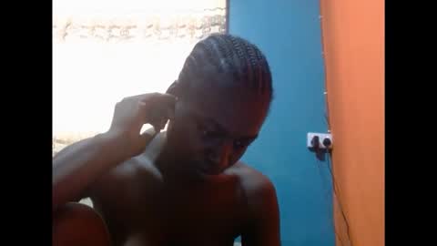 eatuupx online show from September 30, 2025, 10:20 am