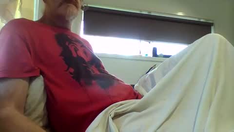 Snapshot of eatyou2022 chatting on November 14, 2025, 9:57 pm eatyou2022 online show from November 14, 2025, 9:57 pm