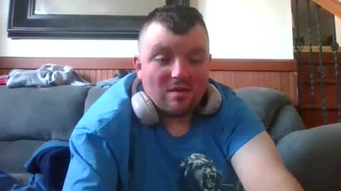 Eazyb91 online show from April 7, 2026, 5:35 pm