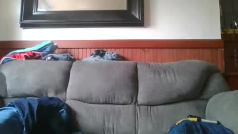 Eazyb91 online show from April 10, 2026, 5:28 pm