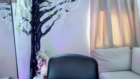      online show from September 14, 2025, 5:34 pm