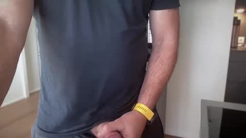 ebnk15 online show from December 2, 2024, 10:18 am