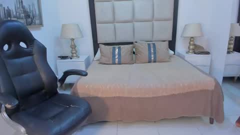 Snapshot of ebonnyshantall chatting on May 28, 2026, 1:52 pm ebonnyshantall online show from May 28, 2026, 1:52 pm