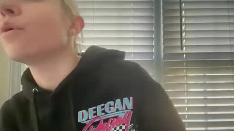 americnbarbie online show from November 5, 2025, 12:49 pm