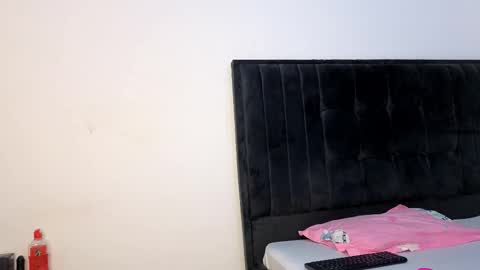 Arya online show from October 21, 2025, 6:52 pm