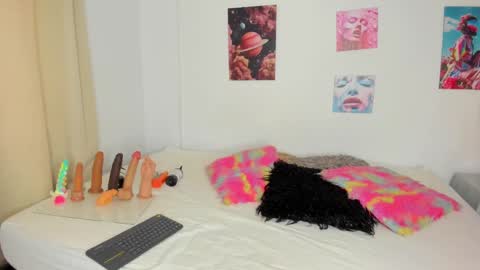 ebony_cute9 online show from October 1, 2025, 7:09 pm