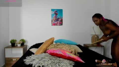 ebony_cute9 online show from April 6, 2026, 7:04 pm