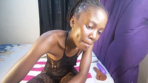Desire online show from May 19, 2026, 4:52 am