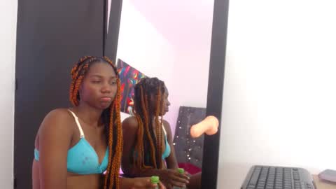 Snapshot of ebony_fantasy_ chatting on December 17, 2024, 7:59 pm Natalia online show from December 17, 2024, 7:59 pm